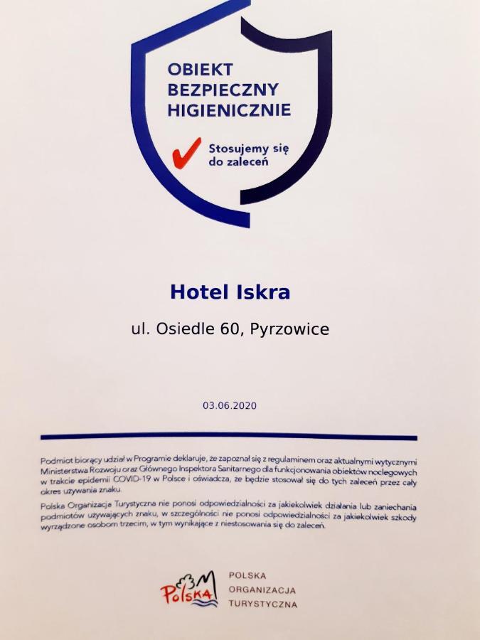 Hotel Iskra By Katowice Airport Пирзовице Экстерьер фото